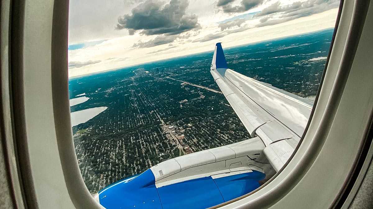 CFI Oregon, view from plane wing